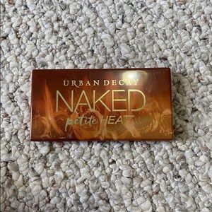 urban decay petite heat palette